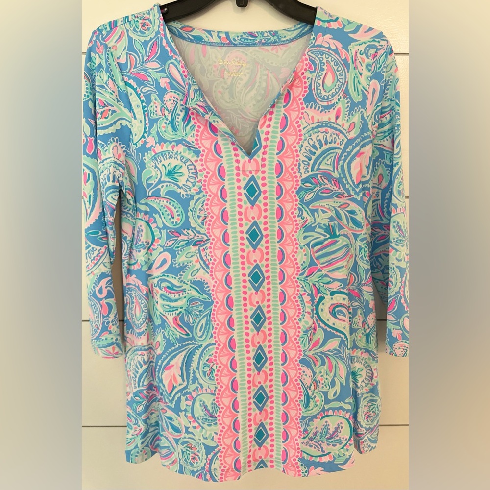NWOT Lilly Pulitzer Karina Tunic
UPF 50+